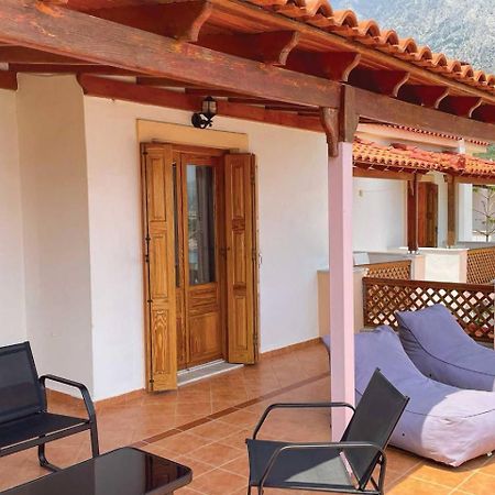 Nereides Seaside Apartments Marathokampos Bagian luar foto