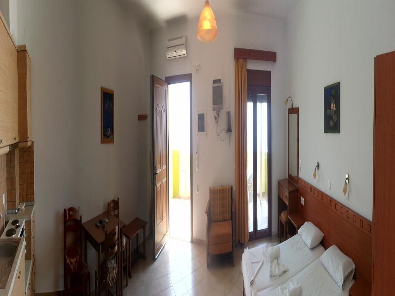 Nereides Seaside Apartments Marathokampos Bagian luar foto