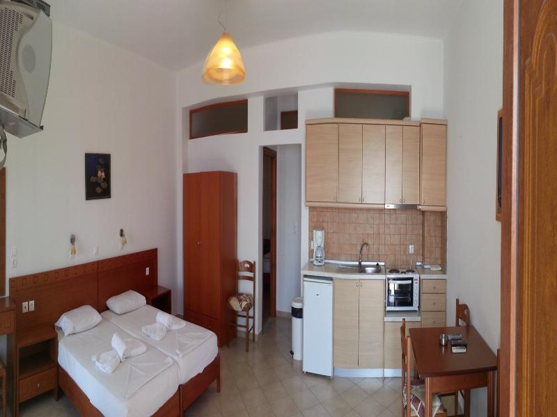 Nereides Seaside Apartments Marathokampos Bagian luar foto