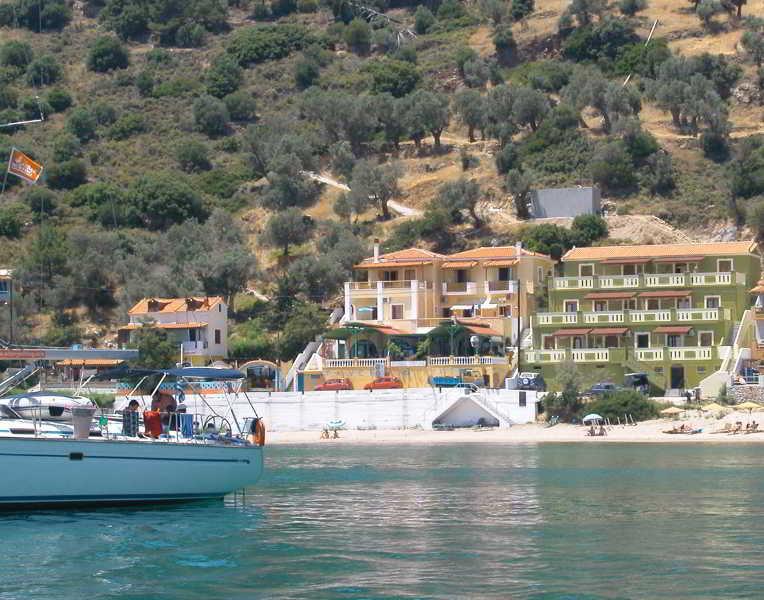 Nereides Seaside Apartments Marathokampos Bagian luar foto