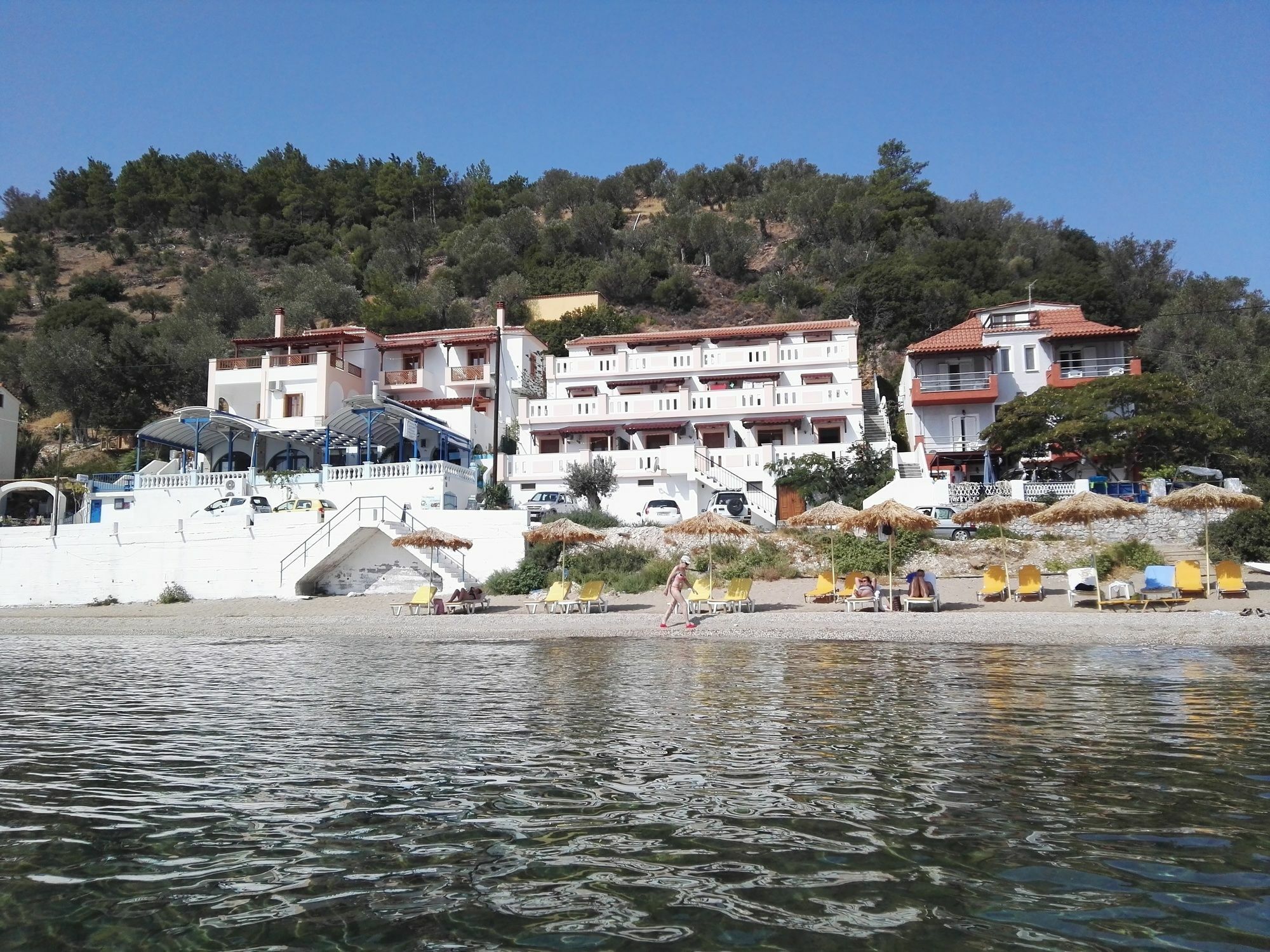 Nereides Seaside Apartments Marathokampos Bagian luar foto