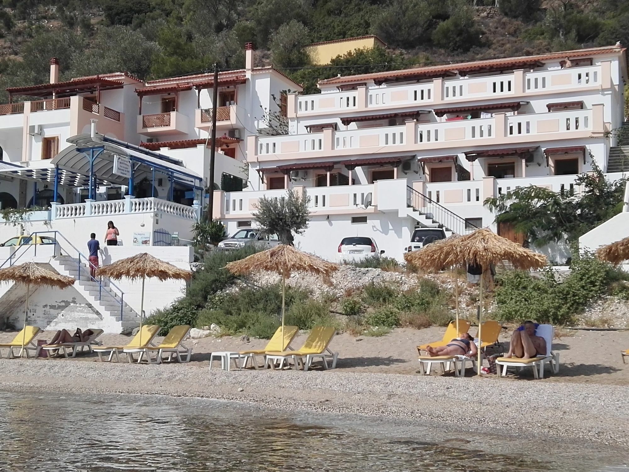 Nereides Seaside Apartments Marathokampos Bagian luar foto