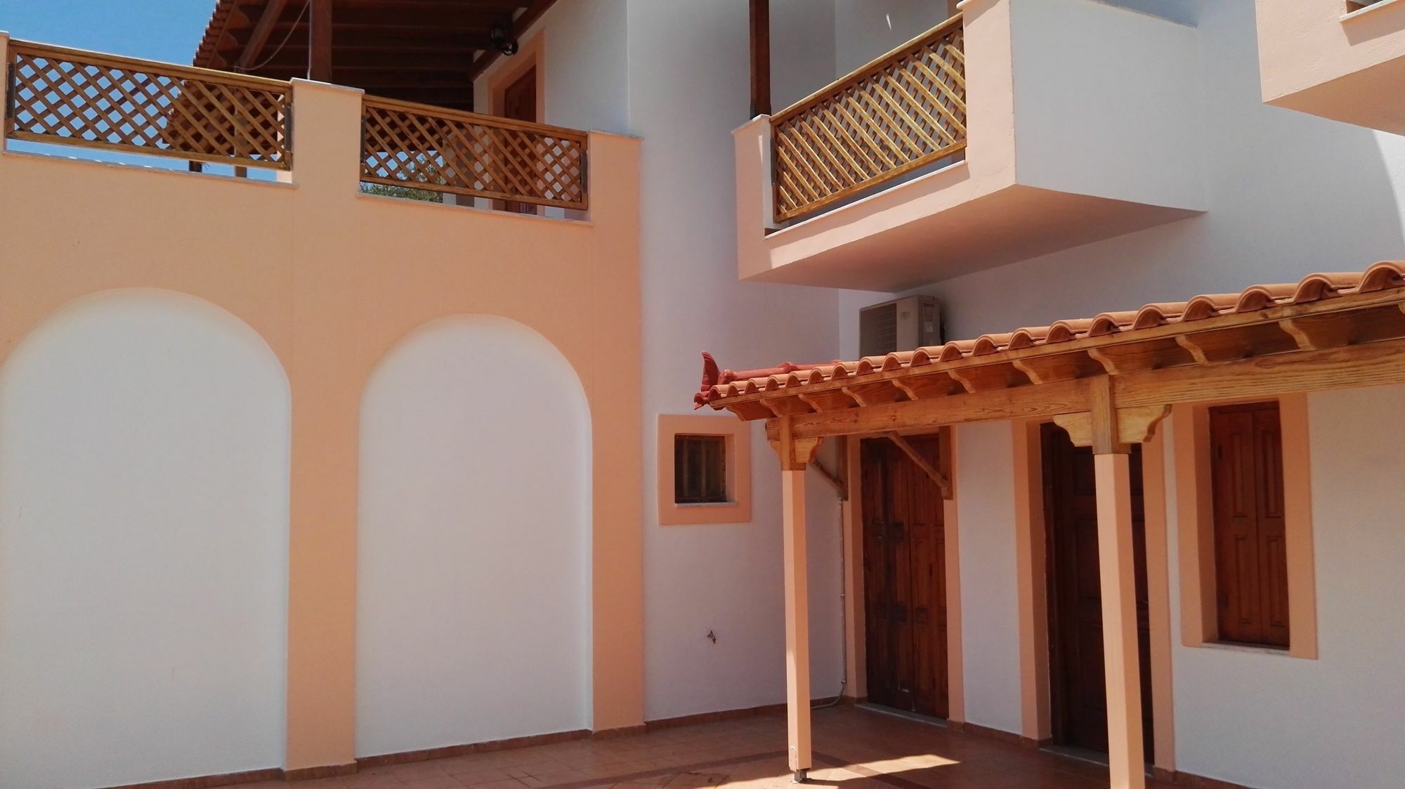 Nereides Seaside Apartments Marathokampos Bagian luar foto