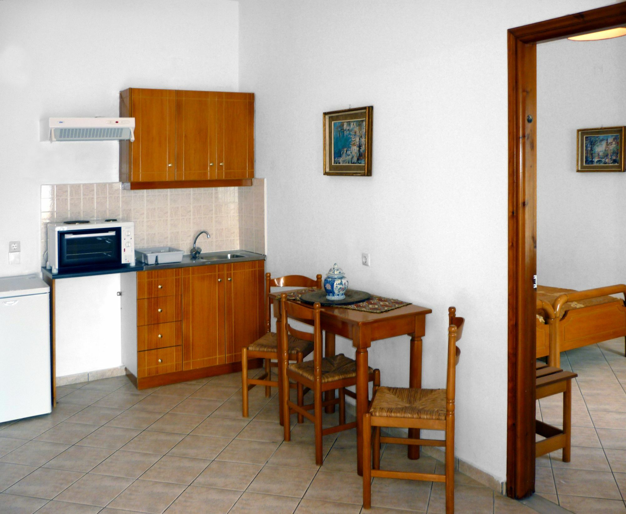 Nereides Seaside Apartments Marathokampos Bagian luar foto